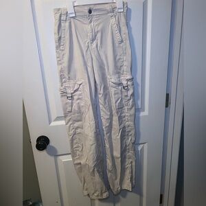 American Eagle Off White Cargo Pants Women’s Size 000
